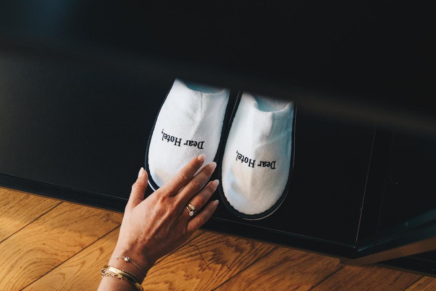 Dear Hotel Madri