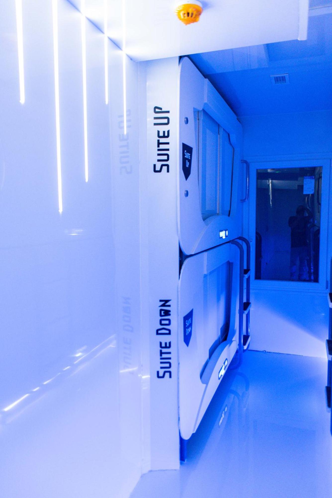 Optimi Capsule hotel