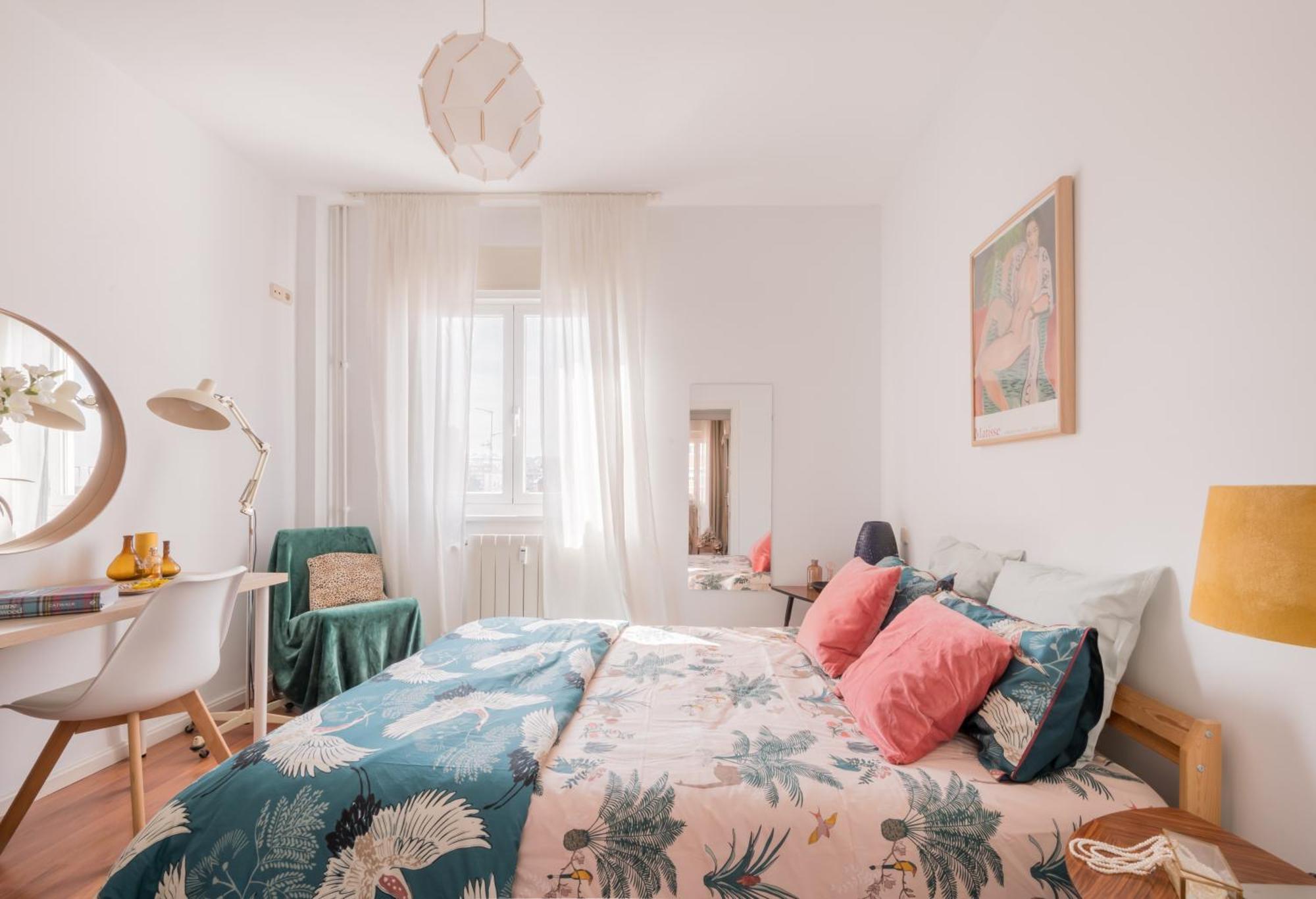 Habitación en casa particular Cozy And Stylish With Natural Light And Vibrant Decor