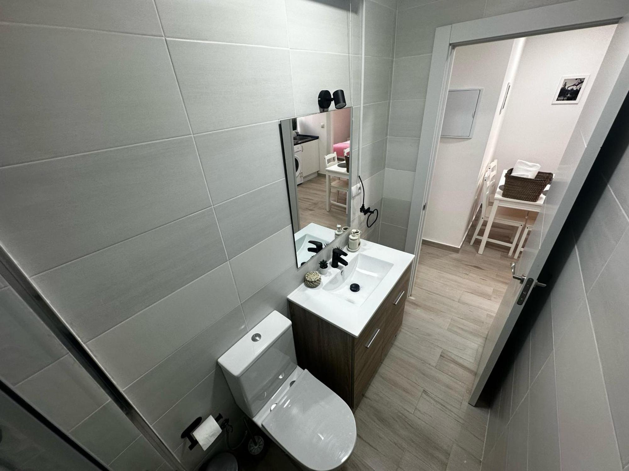 Apartment Market Martinez De La Riva Iv *