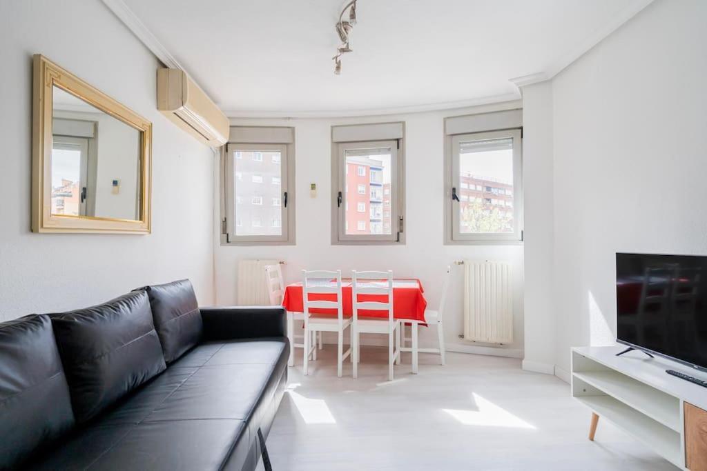 Cozy Family Tetuan/estrecho B.m7 Apartment Madrid