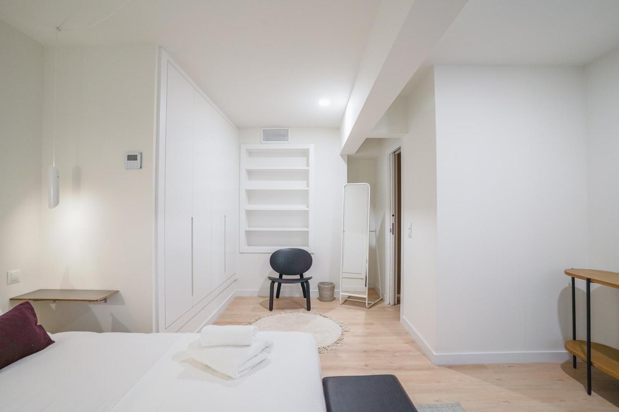 Modern Duplex-2bedrooms 2bathrooms-ventas Apartment Madrid