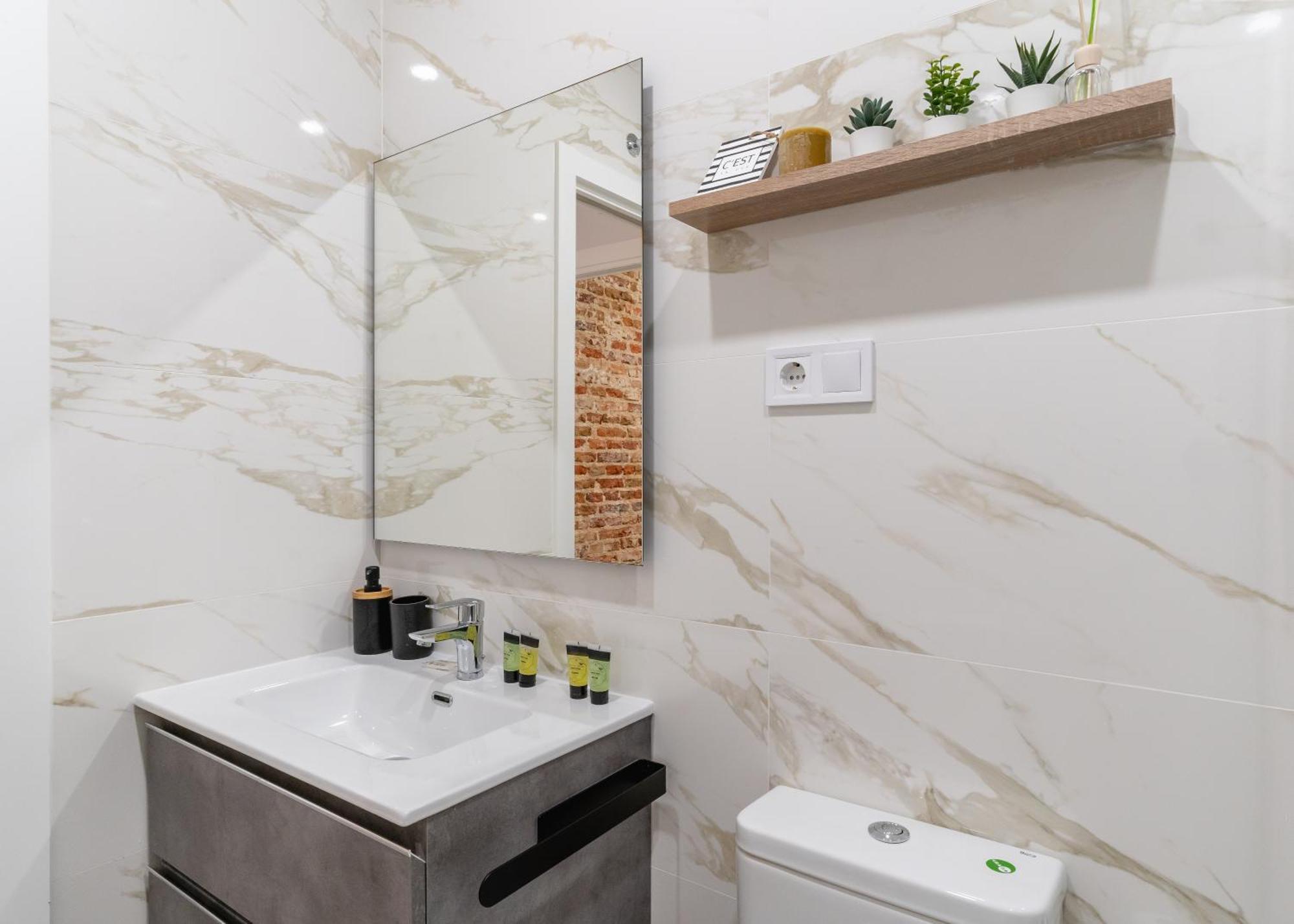 Modern With Terrace-2 Bedrooms 2 Bathrooms-tetuan Madrid