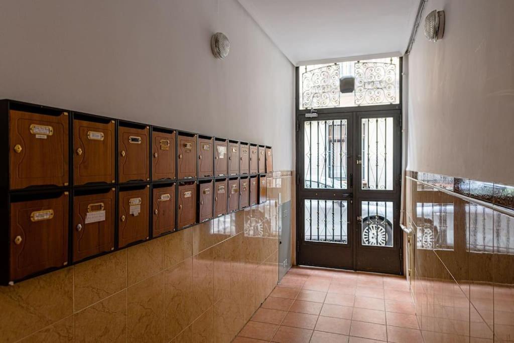 Flat Next To The Paseo Del Prado With Balcony - A5 Madrid