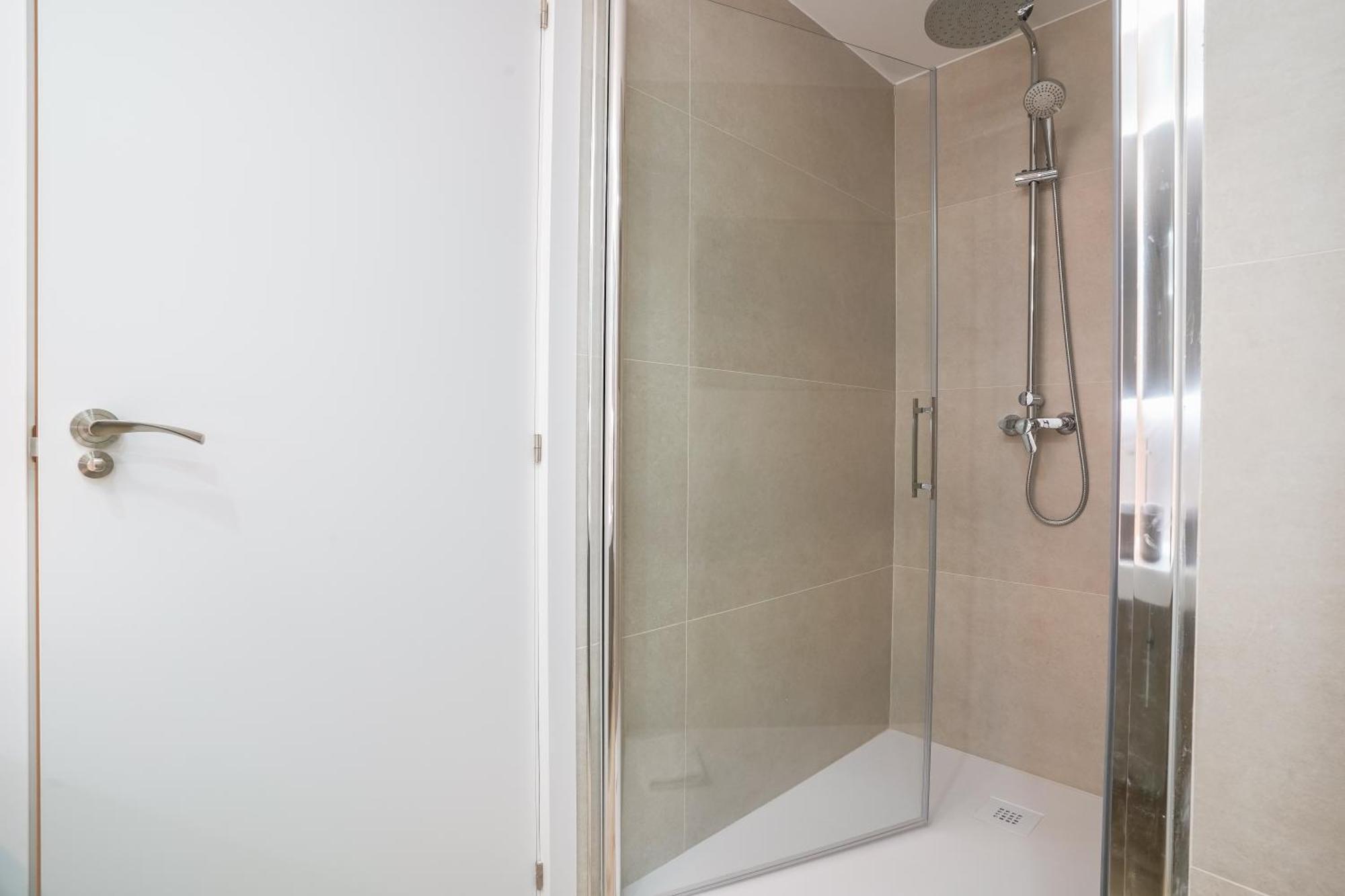 Modern Duplex-3bedrooms 3bathrooms-lavapies Apartamento Madrid