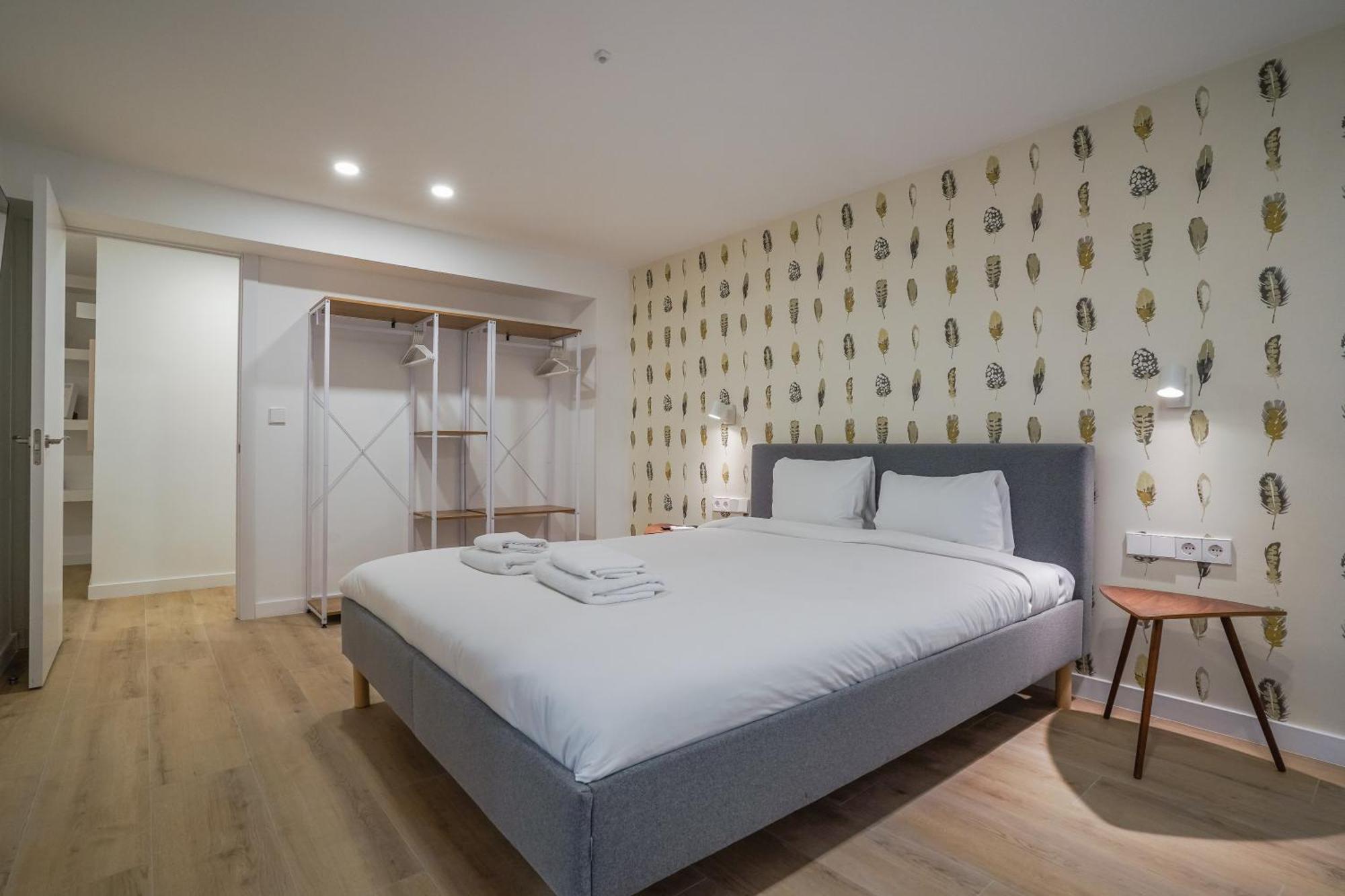 Modern Duplex-3bedrooms 3bathrooms-lavapies *