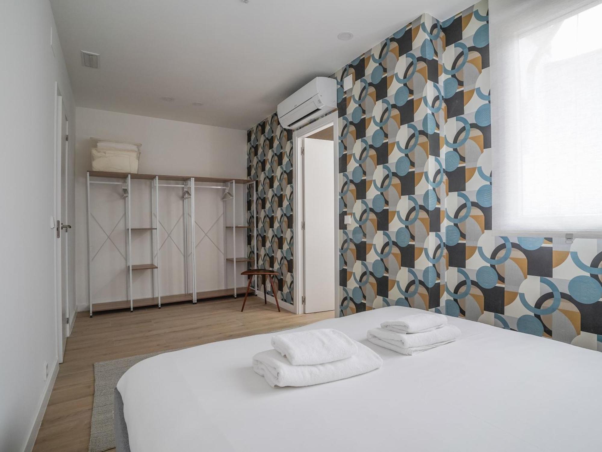 Modern Duplex-3bedrooms 3bathrooms-lavapies Madrid