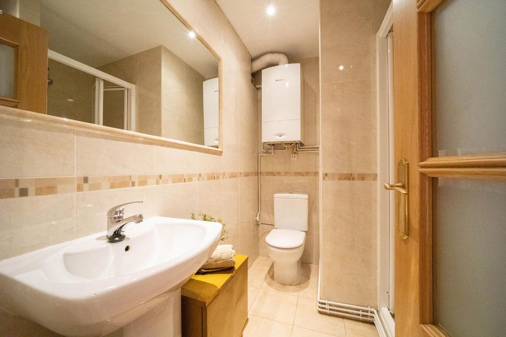 Apartamento Con Encanto Y Luz En Pleno Centro Madri