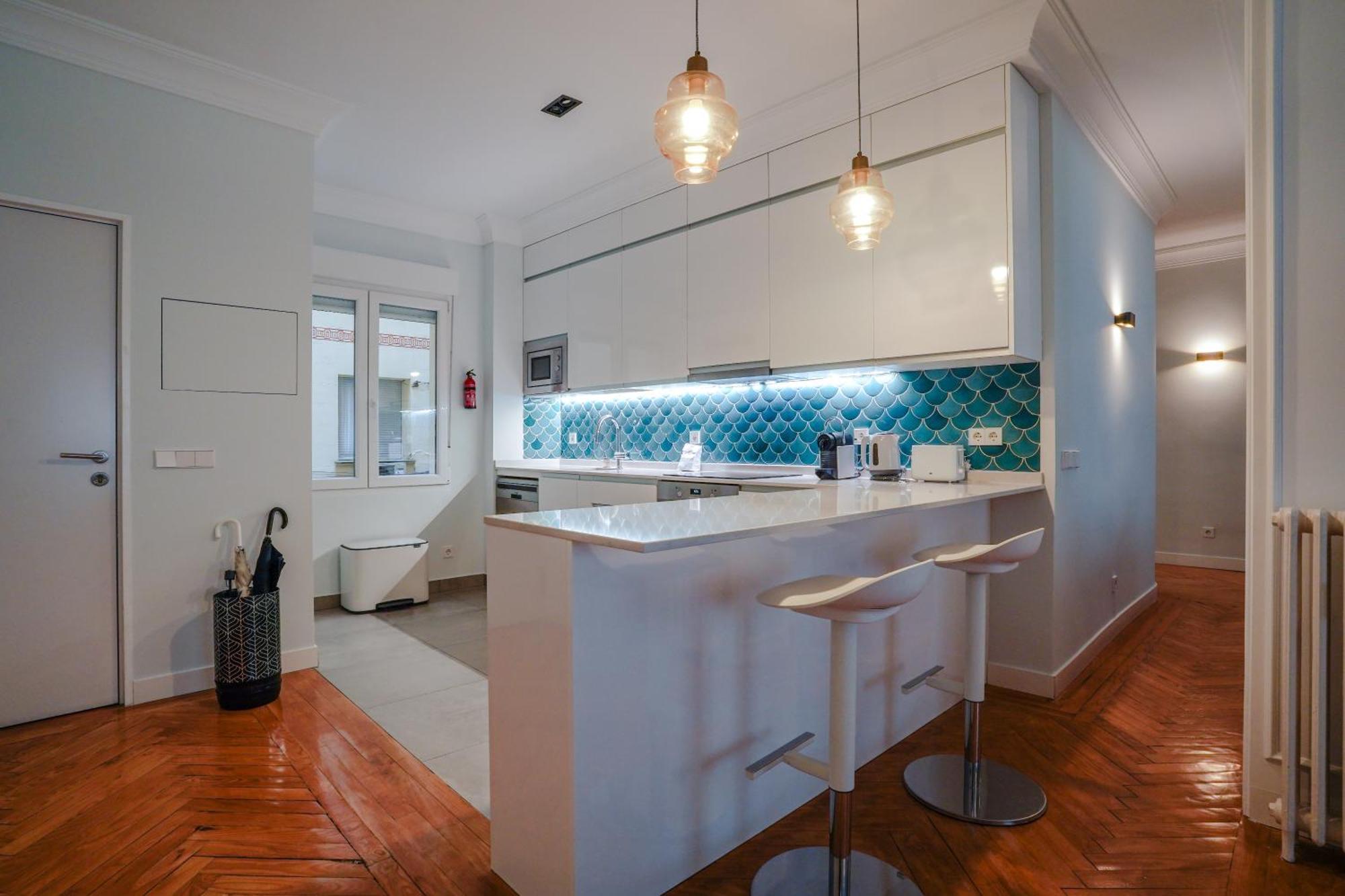 Apartment Modern Spacious-3 Bedrooms 2 Bathrooms-retiro *