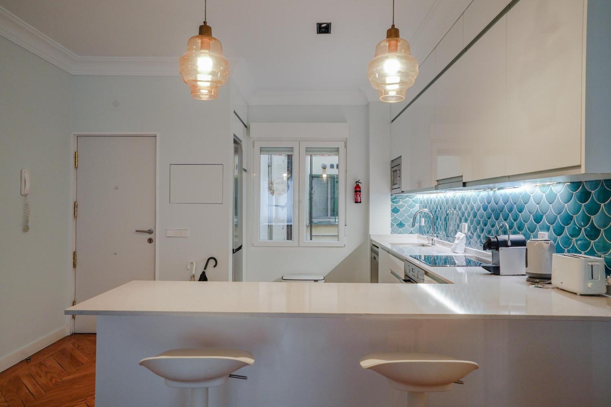 Modern Spacious-3 Bedrooms 2 Bathrooms-retiro * Madrid