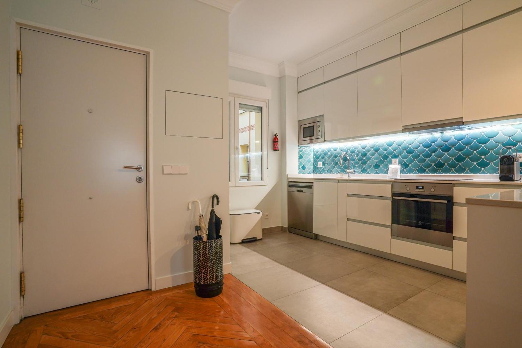 Modern Spacious-3 Bedrooms 2 Bathrooms-retiro