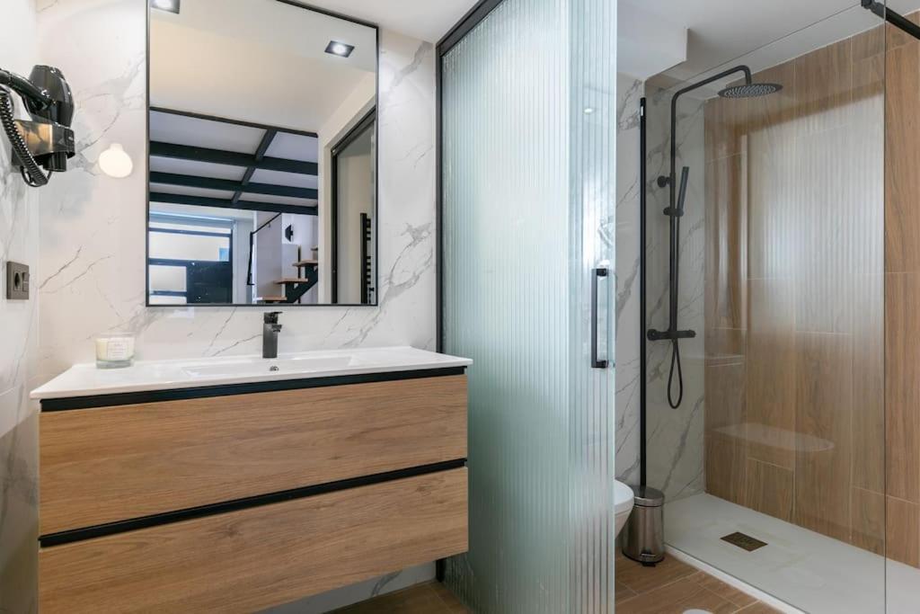 Beautiful Duplex In Front Of Vista Alegre Palace Madrid