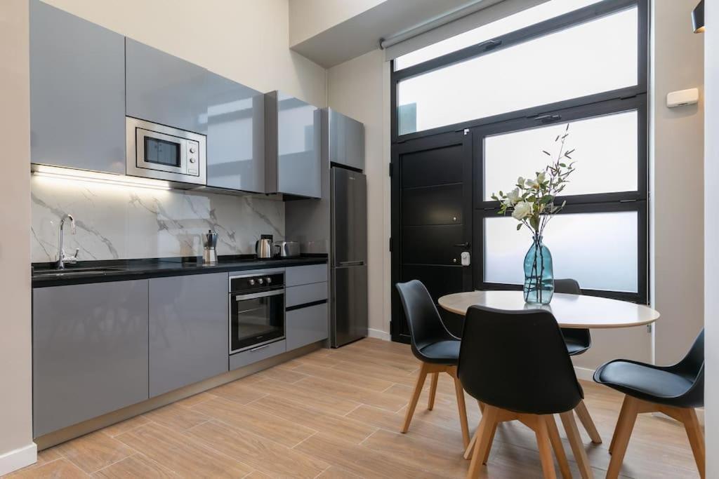 Beautiful Duplex In Front Of Vista Alegre Palace * Madrid