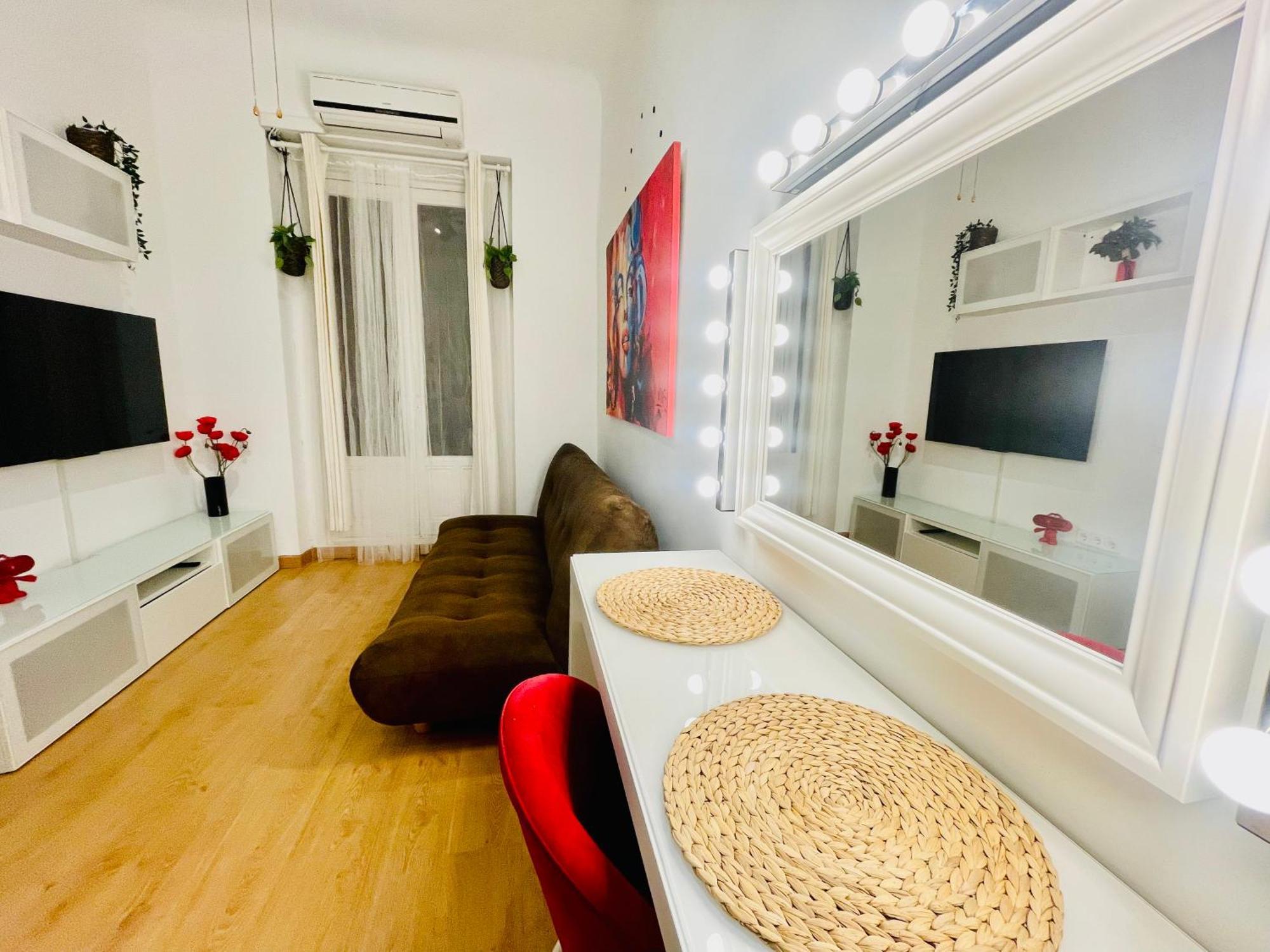 Muy Centrico - Entre Palacio Real Y Plaza Mayor Apartment *