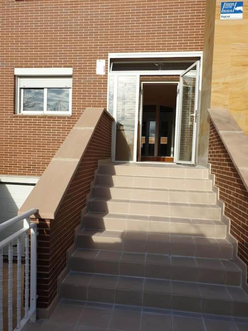 Ifema 5 4 Banos, Parking Free * Madri