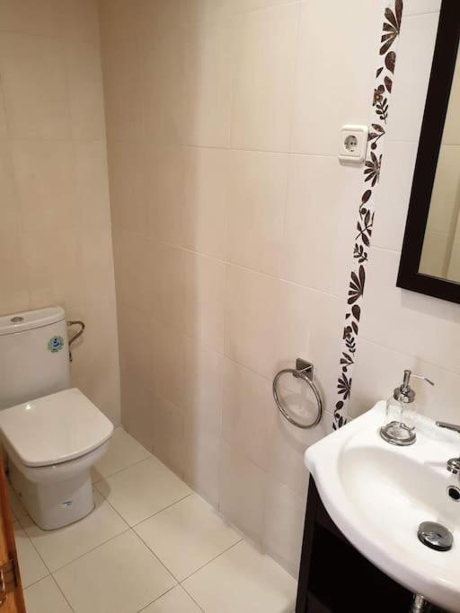 Casa de férias Ifema 5 4 Banos, Parking Free *