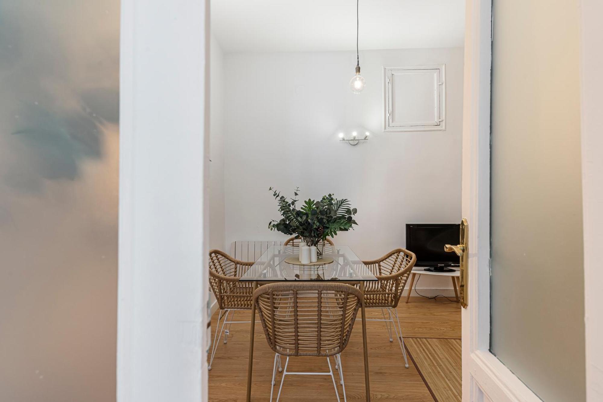 Apartment Bnbholder Malasana Mood Madrid