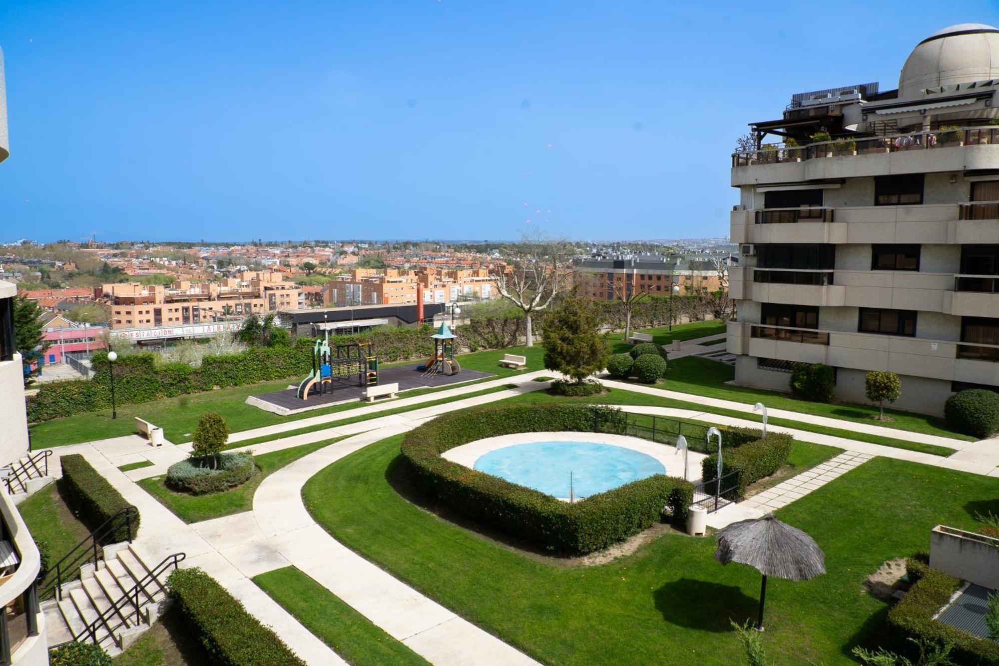 Apartment Con Piscina Y Garaje En Pozuelo Madrid