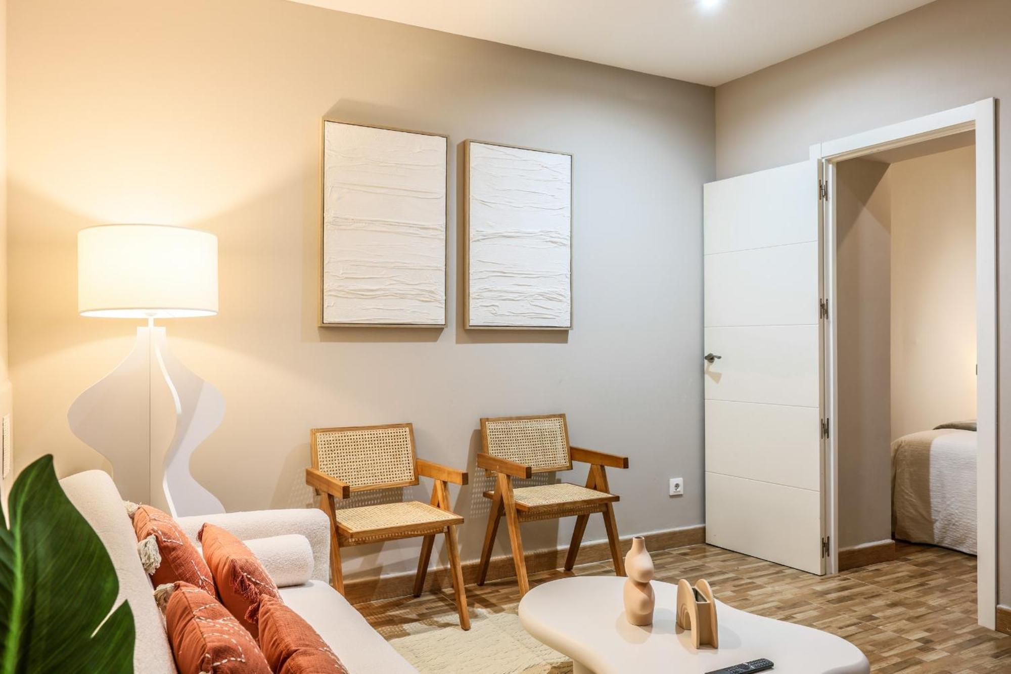 Apartamento Nuevo Funcional En Chamberi Madri