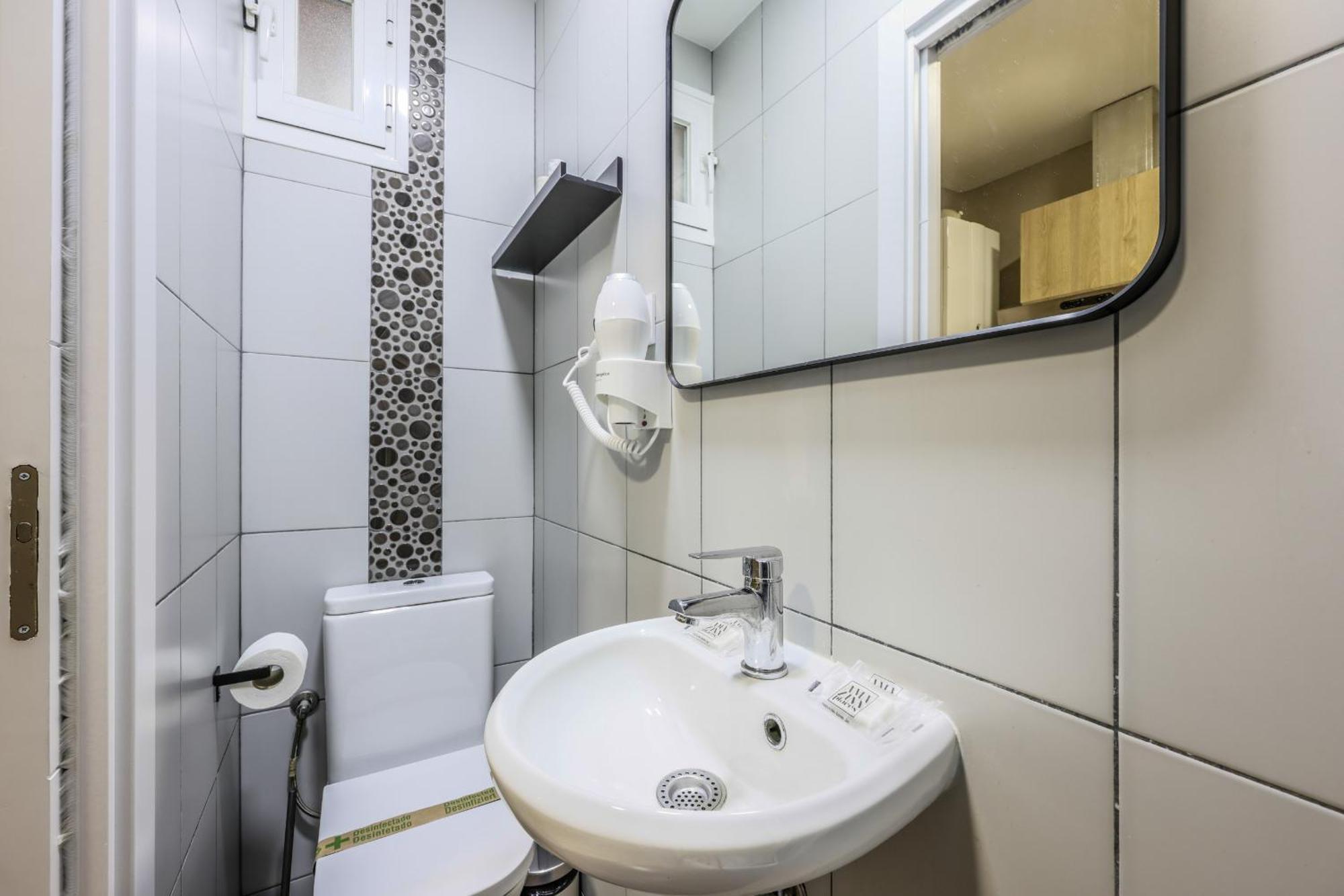 Apartamento Nuevo Funcional En Chamberi Madri
