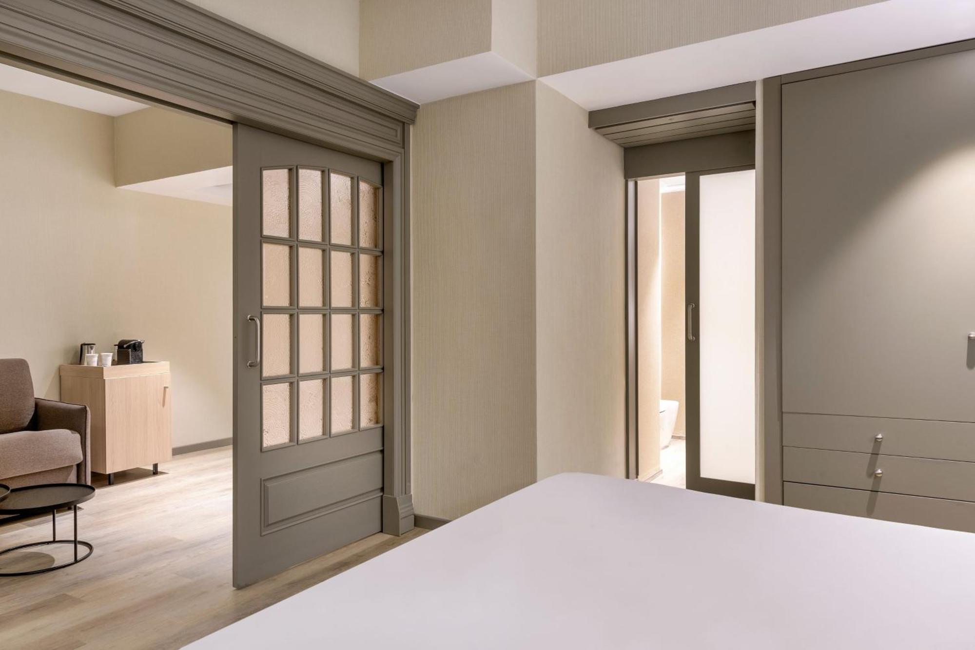 Hotel Ac Carlton By Marriott Madri