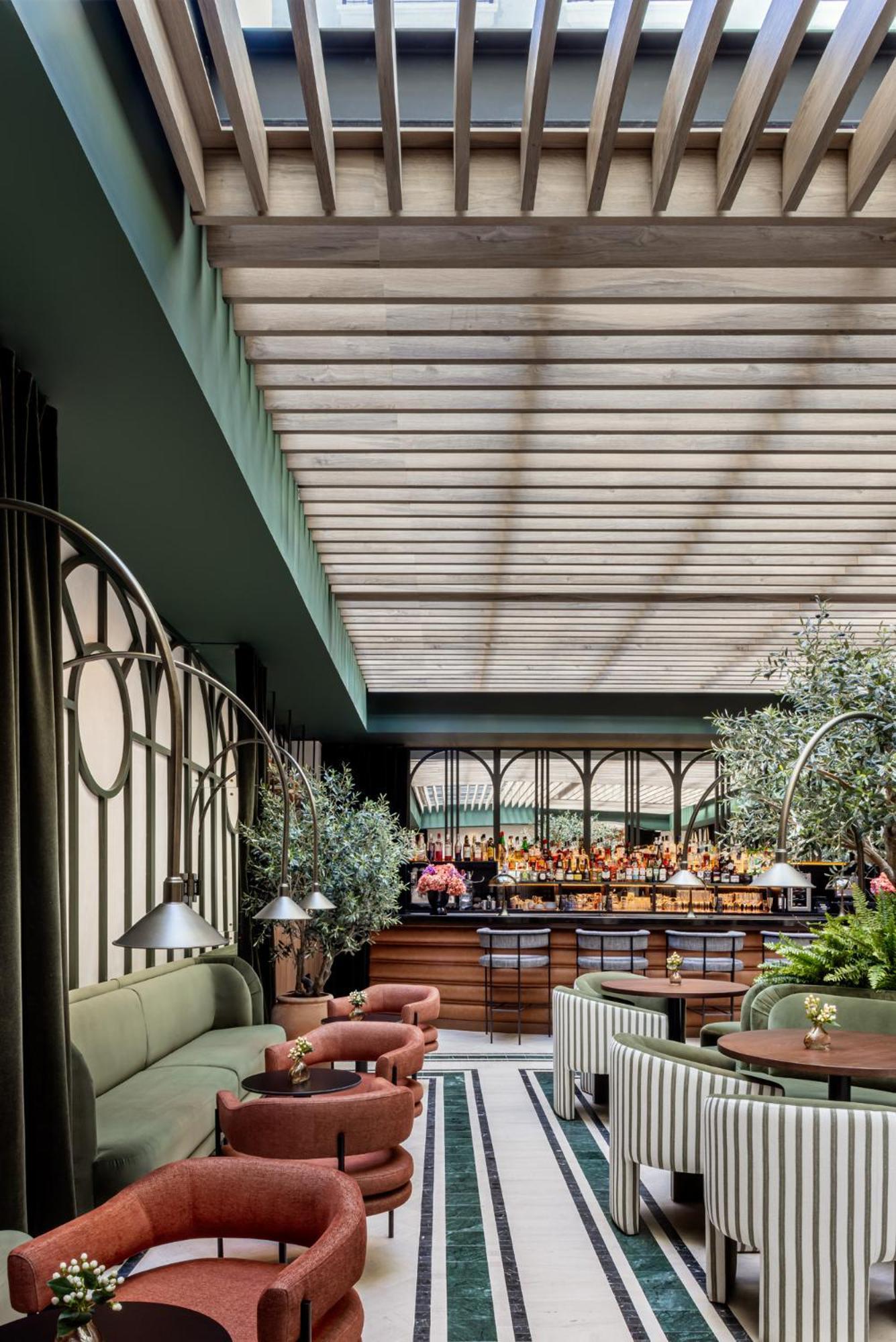 Hotel Totem Madrid, A Small Luxury Of The World