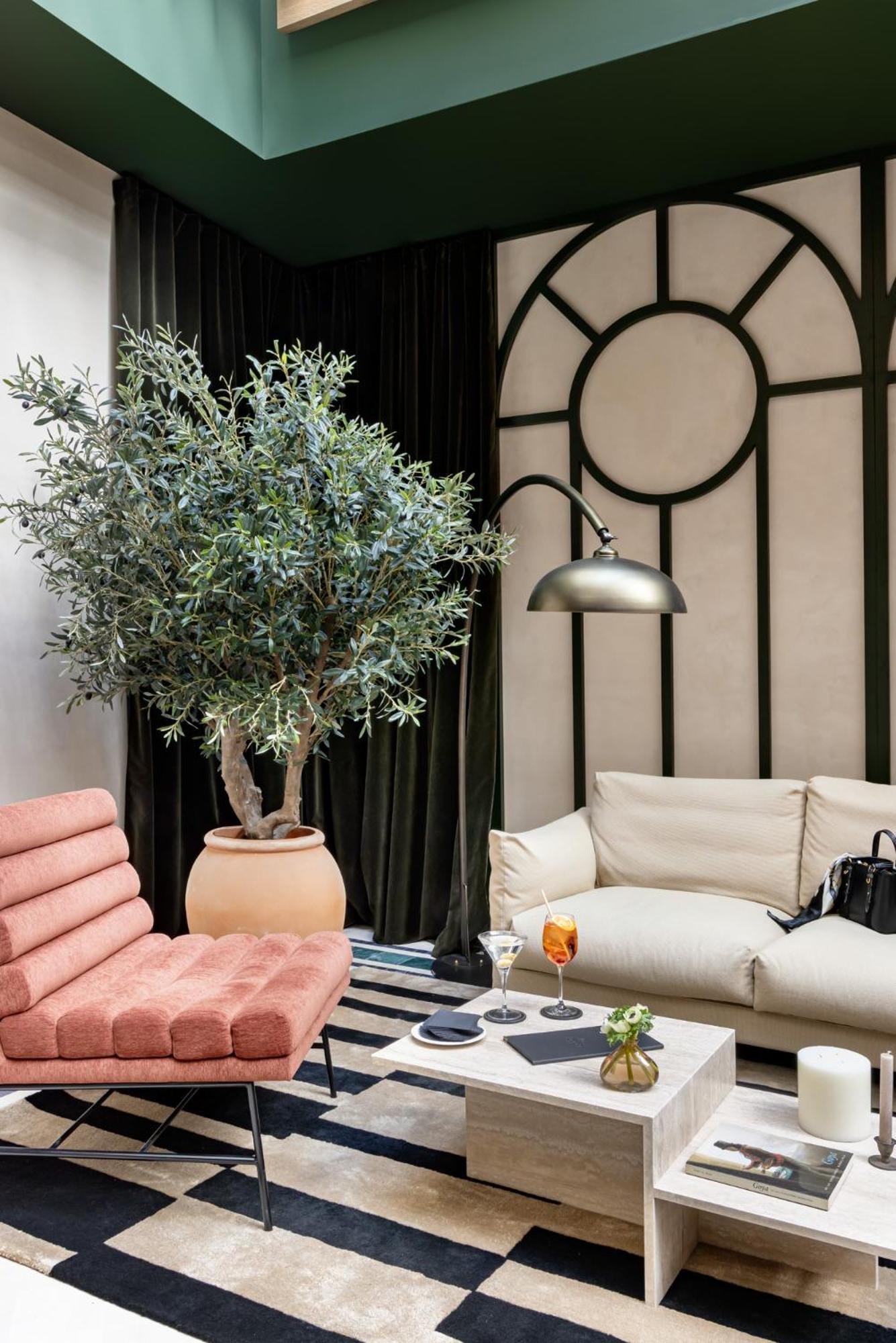 Totem Madrid, A Small Luxury Of The World 4* Madrid