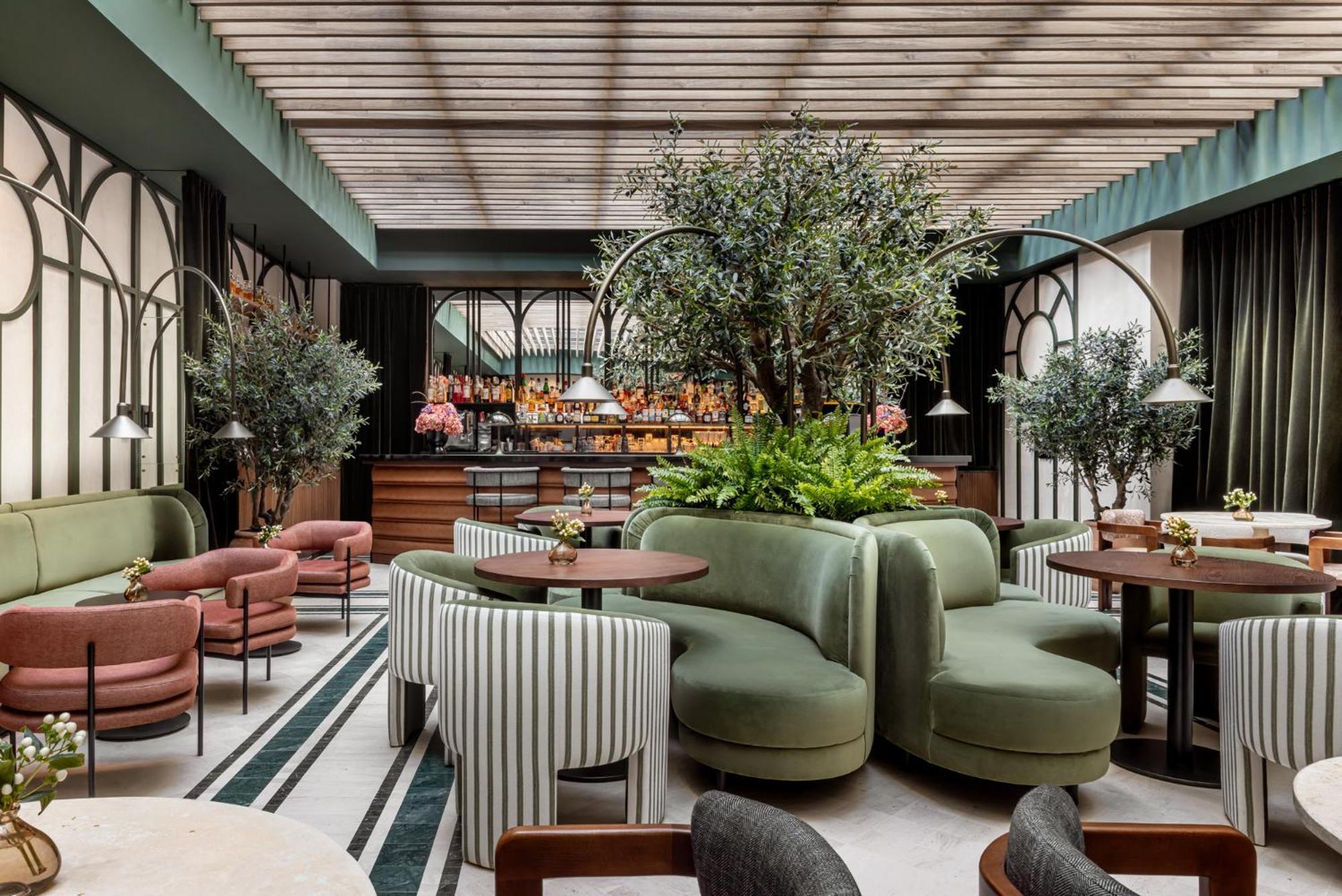 Totem Madrid, A Small Luxury Of The World Hotel