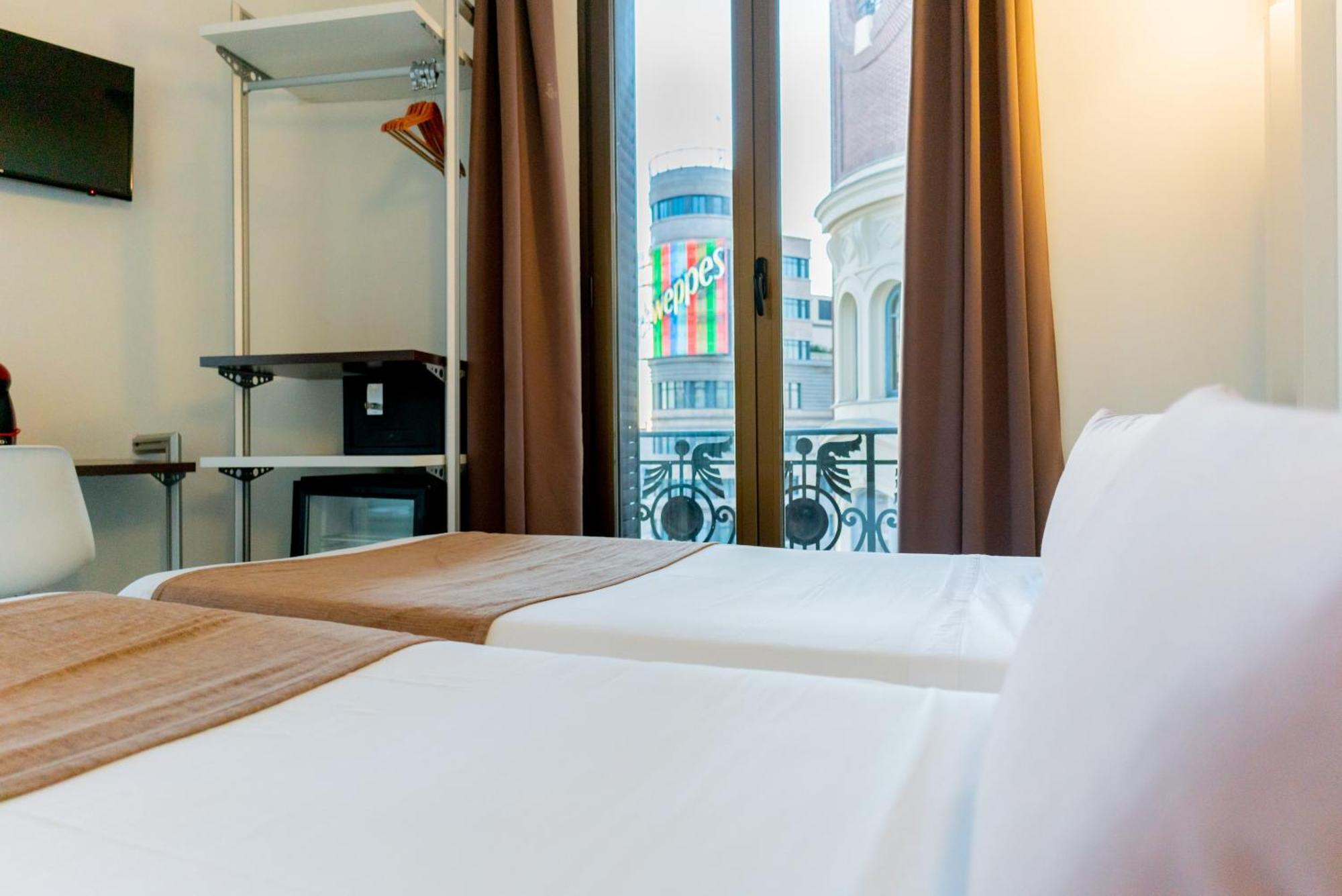 Hostel Gran Via 44 Madrid