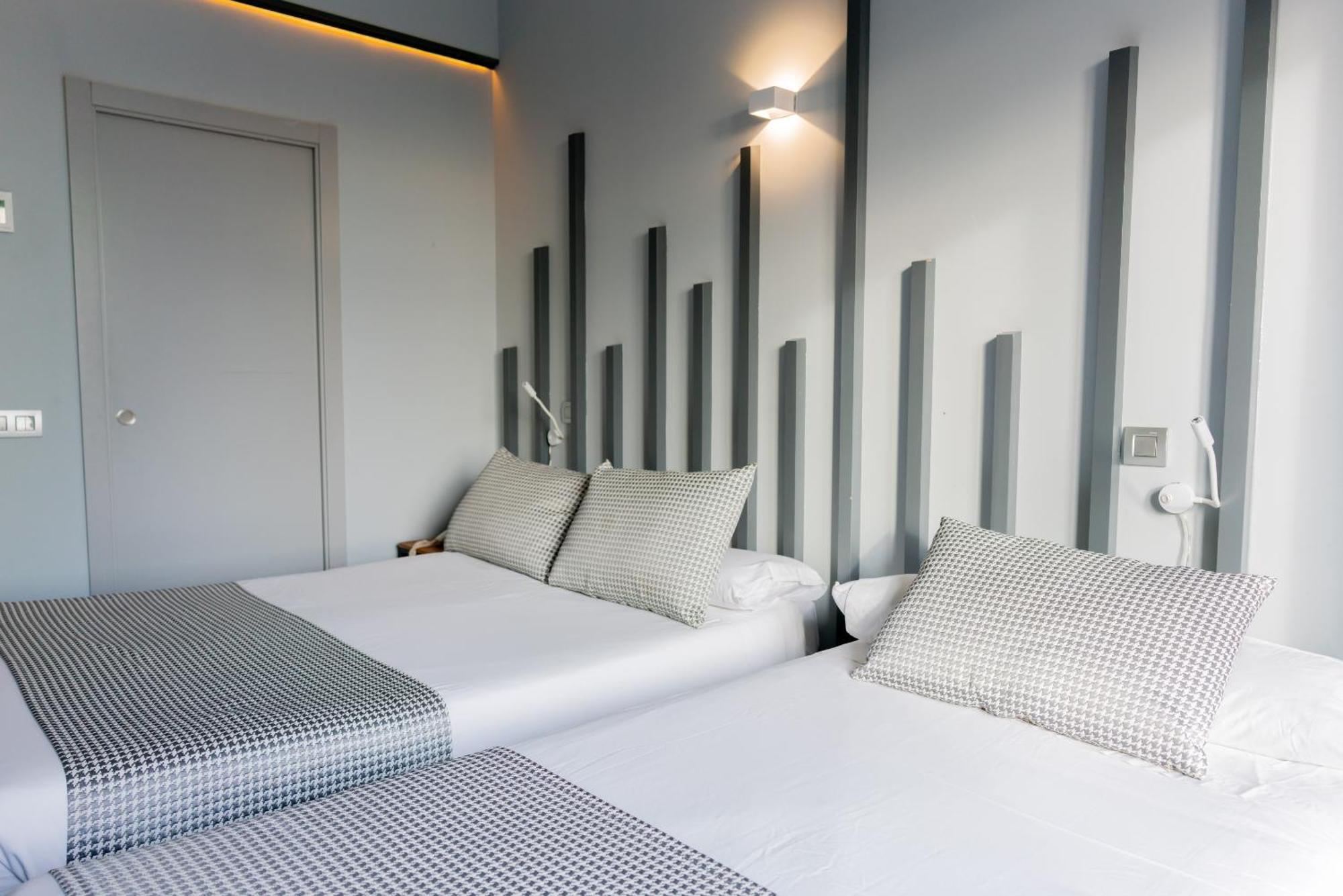 Carmen-gran Via Hostel *