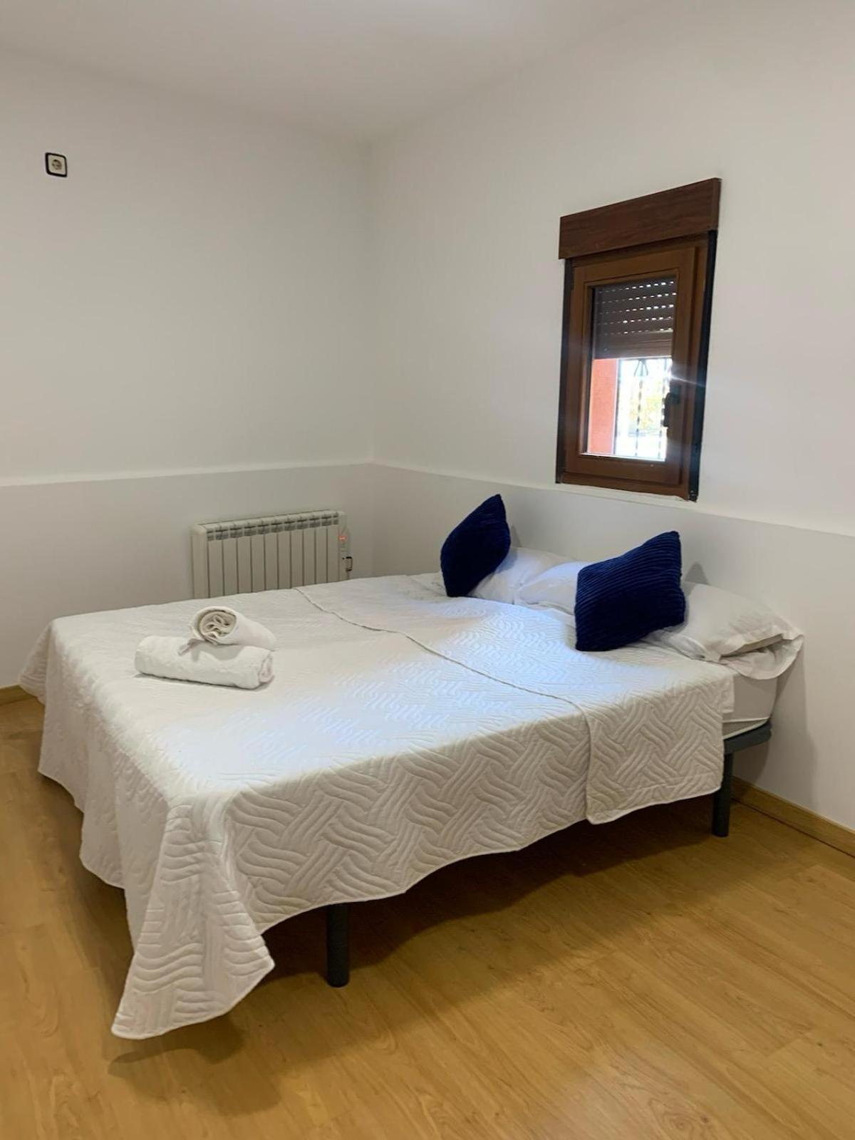 Apartamento Completo Para 8 Personas A 5 Minutos Del Aeropuerto E Ifema Apartment Madrid