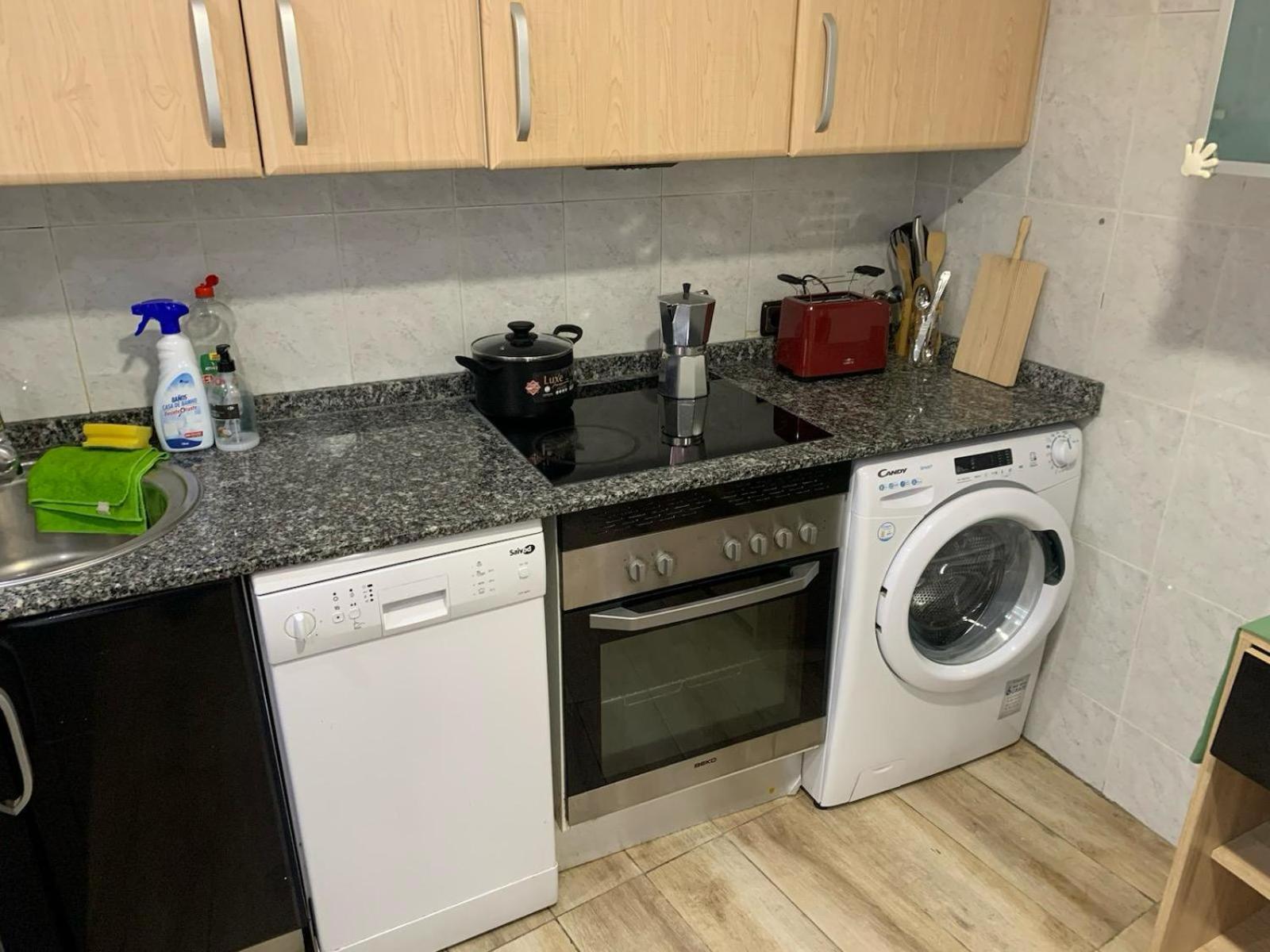 Apartamento Completo Para 8 Personas A 5 Minutos Del Aeropuerto E Ifema Apartment