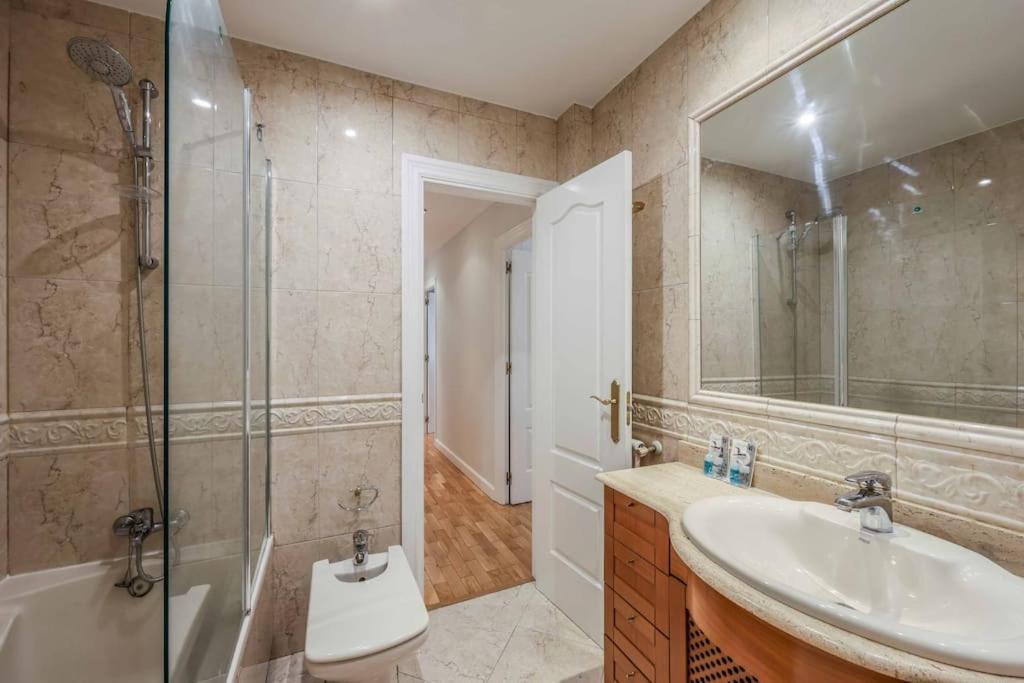 Global Homes - Luxury Retiro *