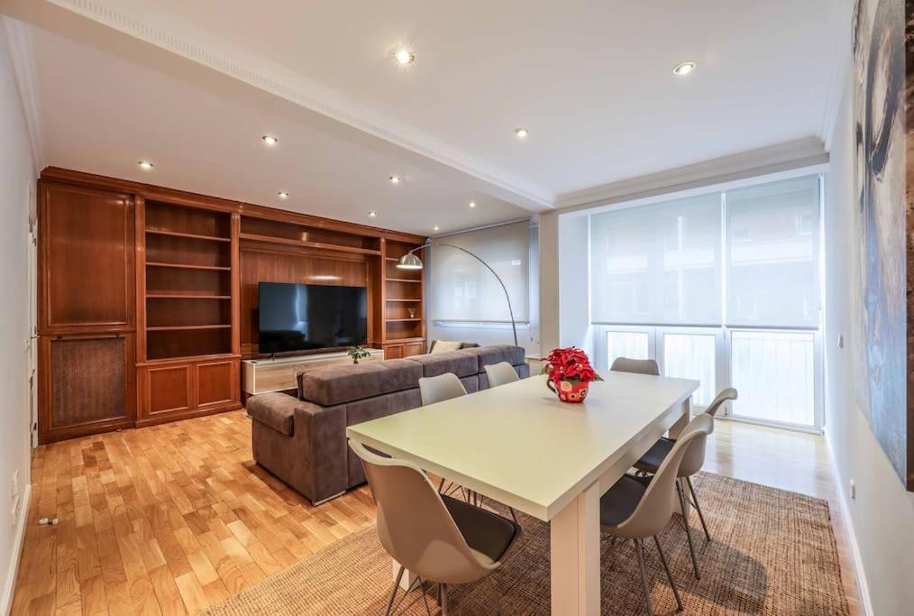 Global Homes - Luxury Retiro Apartment Madrid