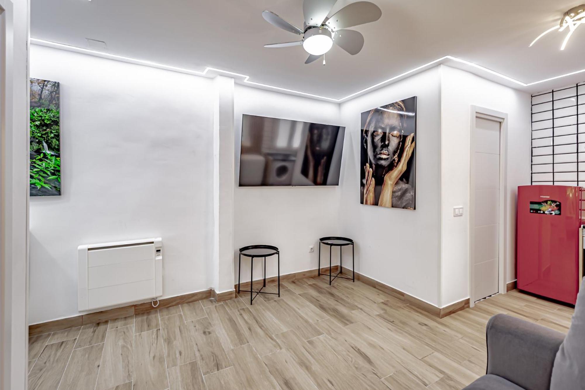 Estrecho Apartamento Madri