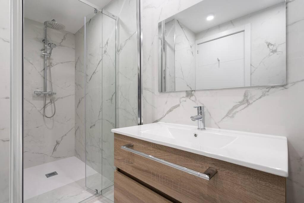 Urban Loft Near Atocha Apartment *