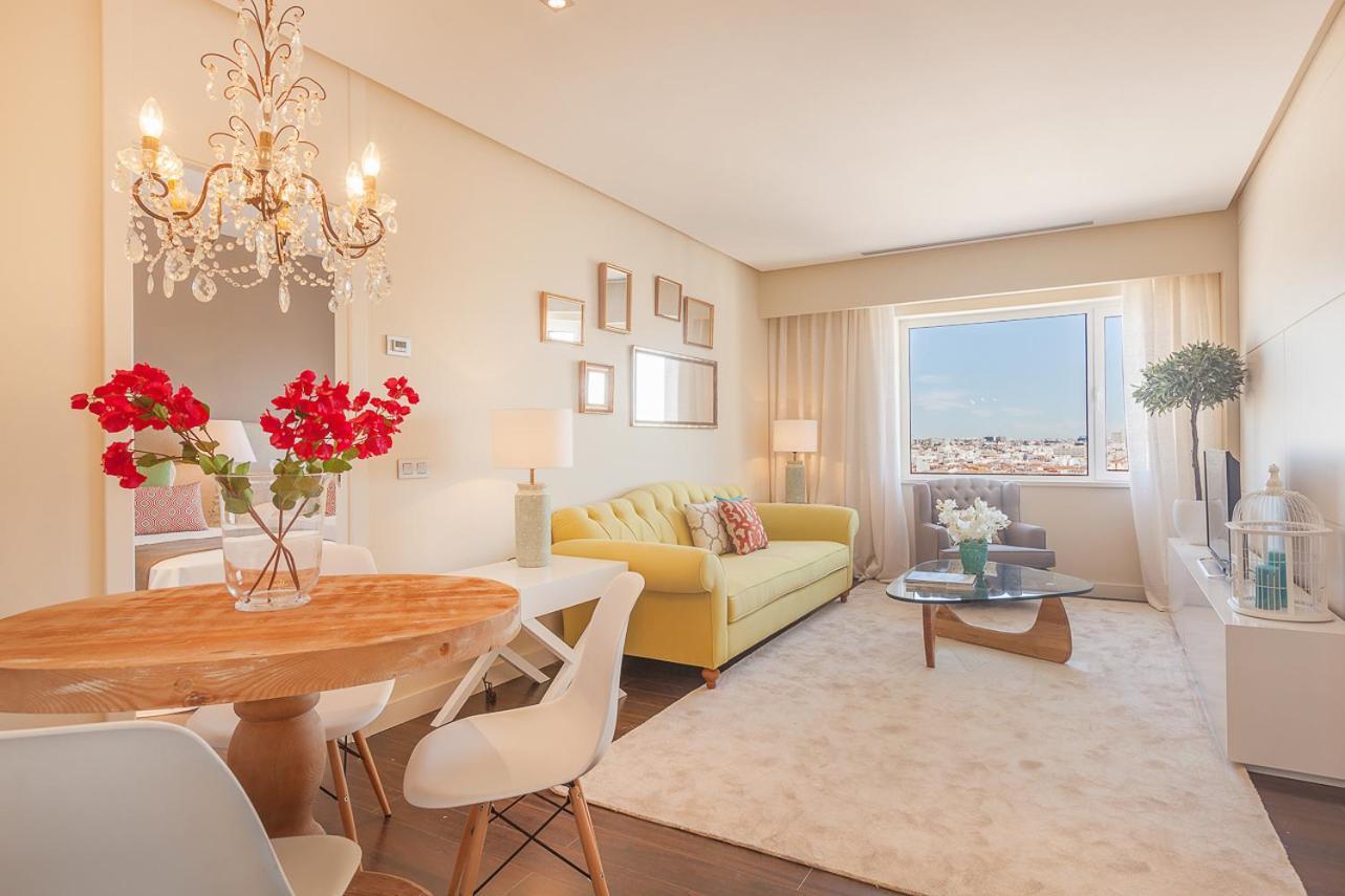 Homeclub Exclusive Flat At Tower Apartment Madrid