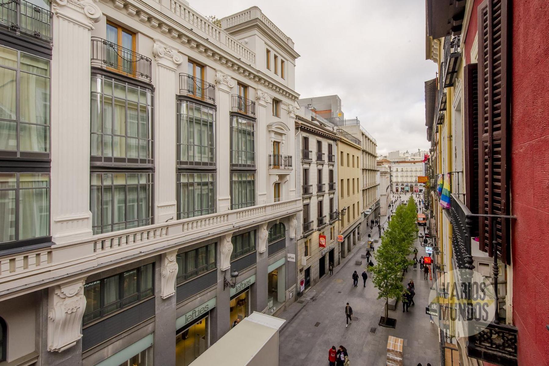 Comodo Y Centrico Loft En Calle Carretas - Centro