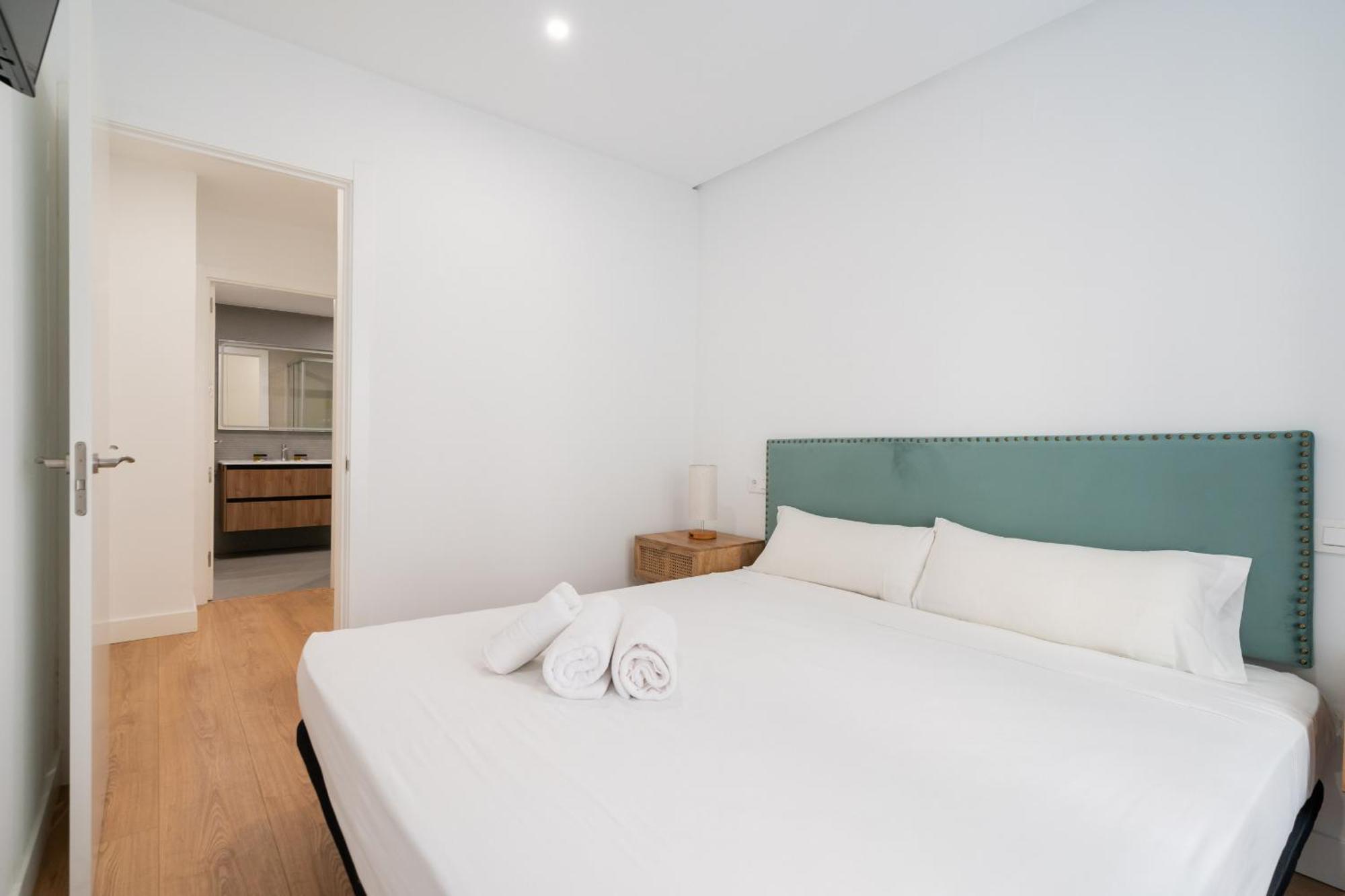 Reformado En La Gran Via Apartamento