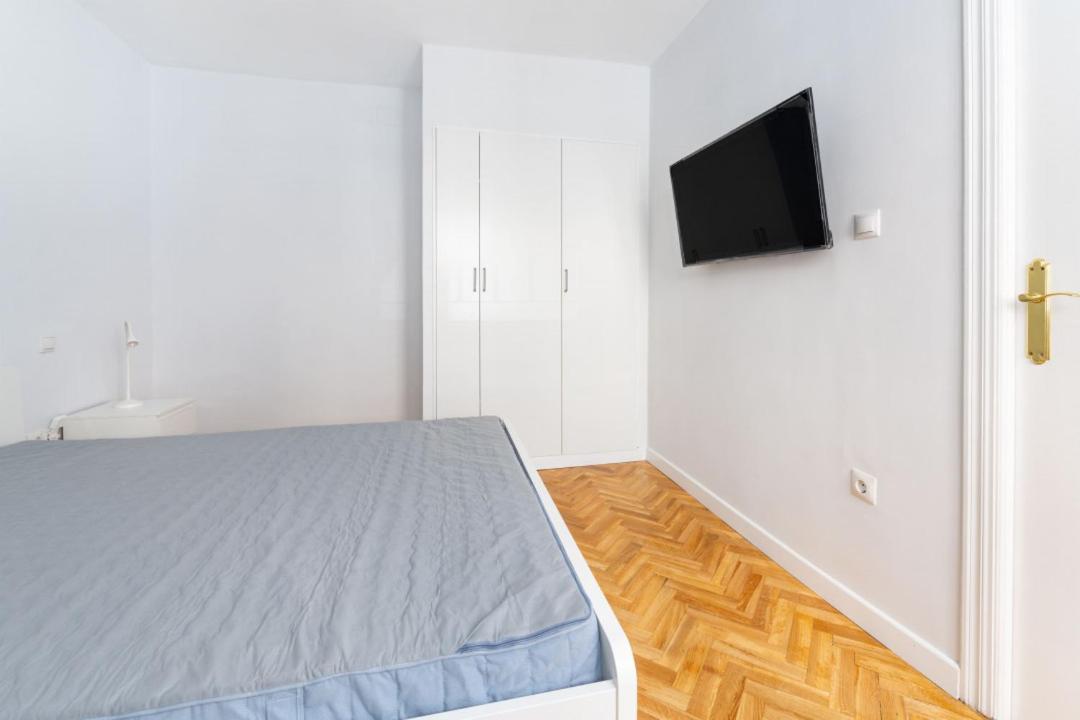 Apartment 3 Bedrooms 2 Bathrooms Furnished - Sol - Bright - Mintystay *