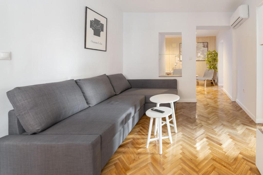 Apartment 3 Bedrooms 2 Bathrooms Furnished - Sol - Bright - Mintystay *