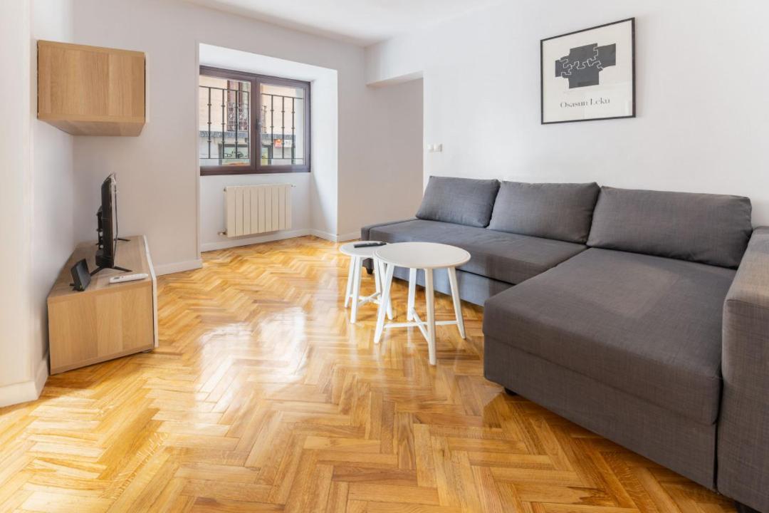 3 Bedrooms 2 Bathrooms Furnished - Sol - Bright - Mintystay *
