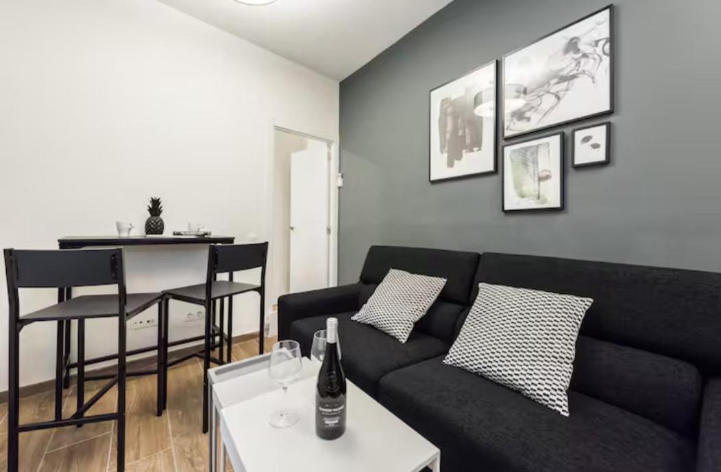 Apartment Modern Wterrace-1bedroom 1bathroom-lavapies Madrid