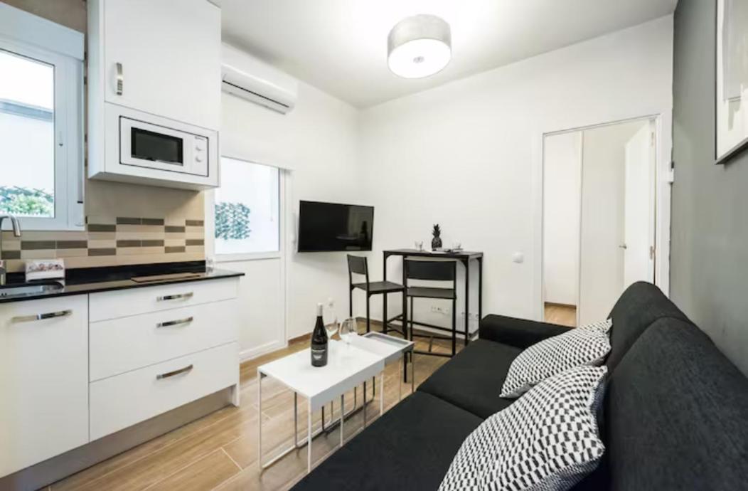 Modern Wterrace-1bedroom 1bathroom-lavapies