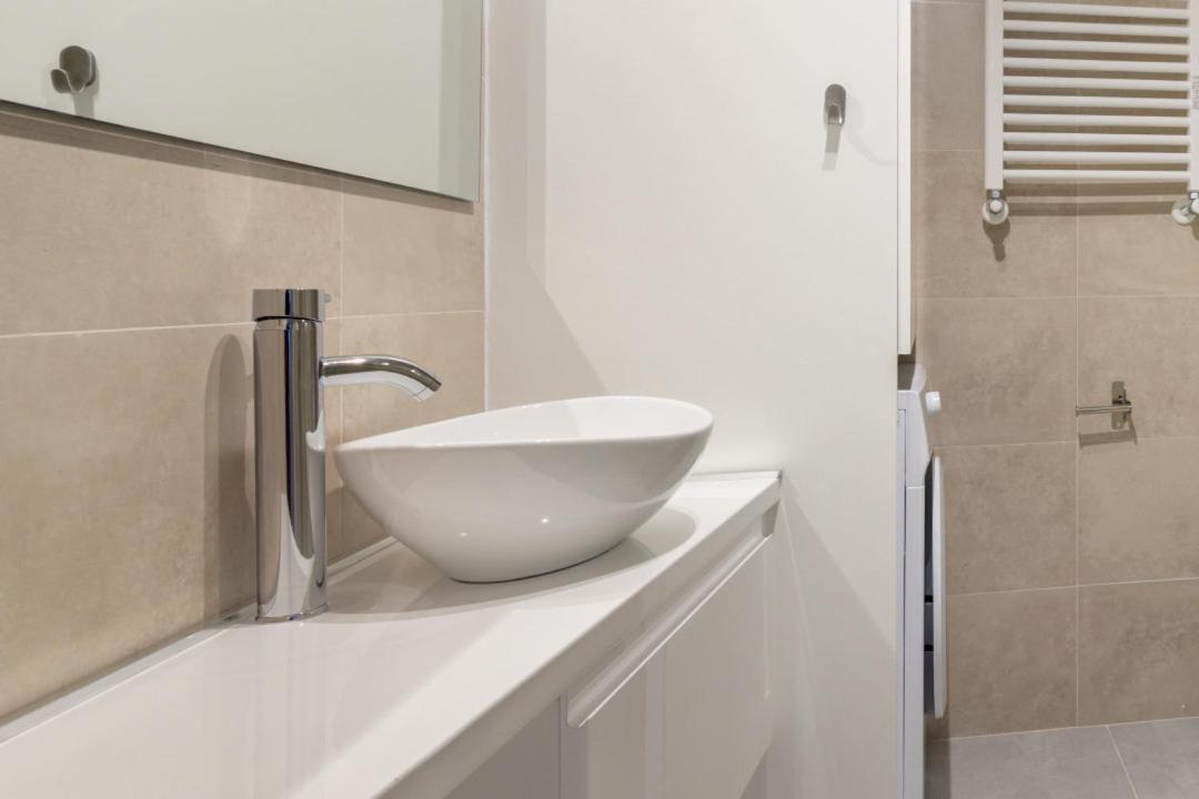 Apartamento 3 Bedrooms 2 Bathrooms Furnished - Sol - Bright - Mintystay Madri