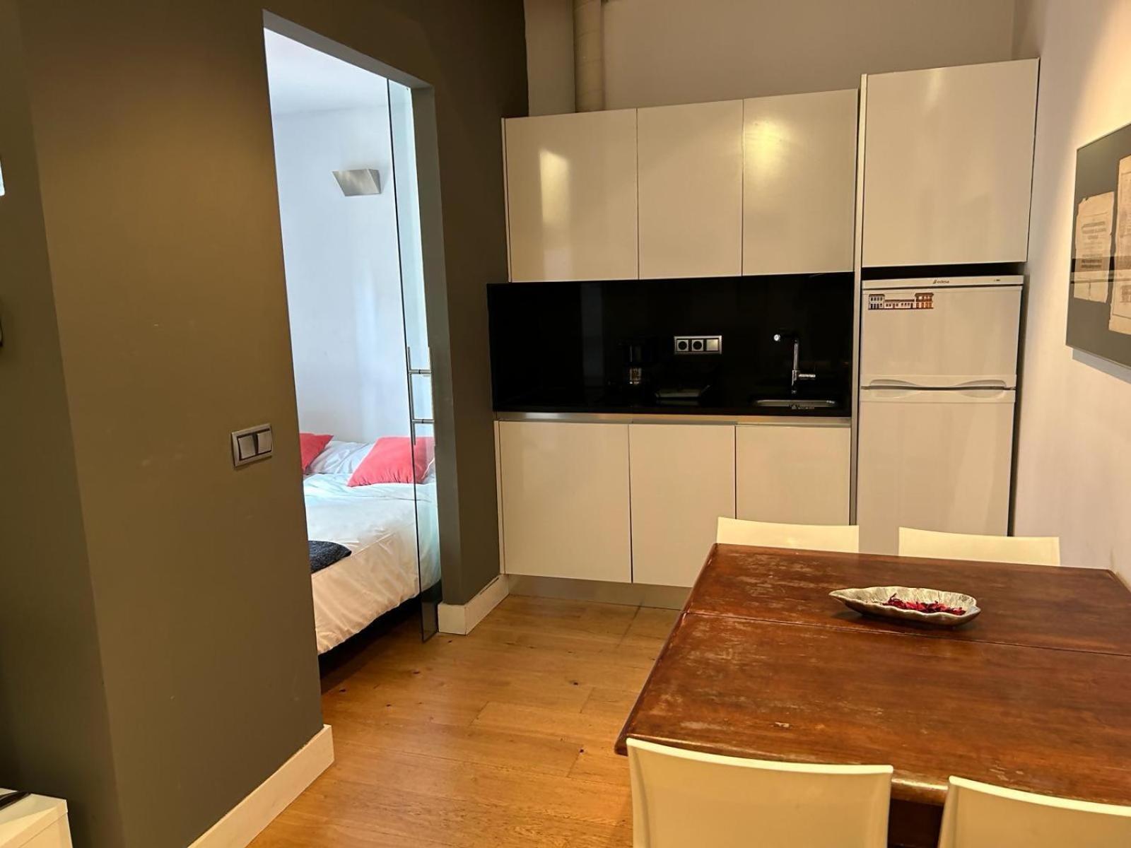 Estudio En Av De America Apartamento Madri