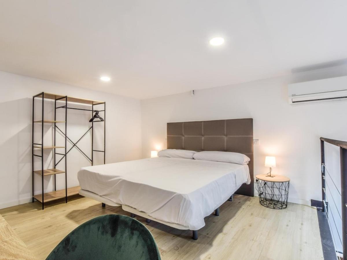 Lofts Reformados En El Bernabeu Apartment