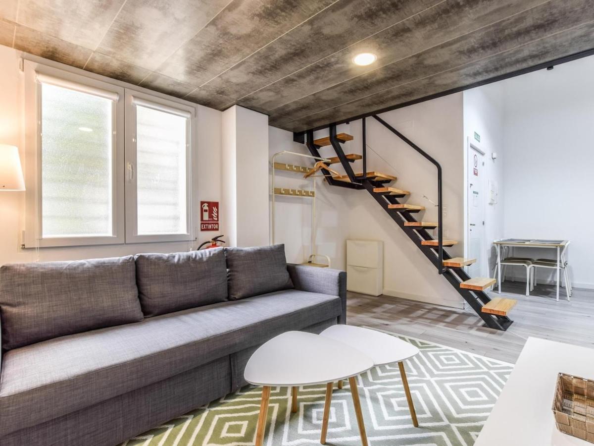 Lofts Reformados En El Bernabeu Apartment