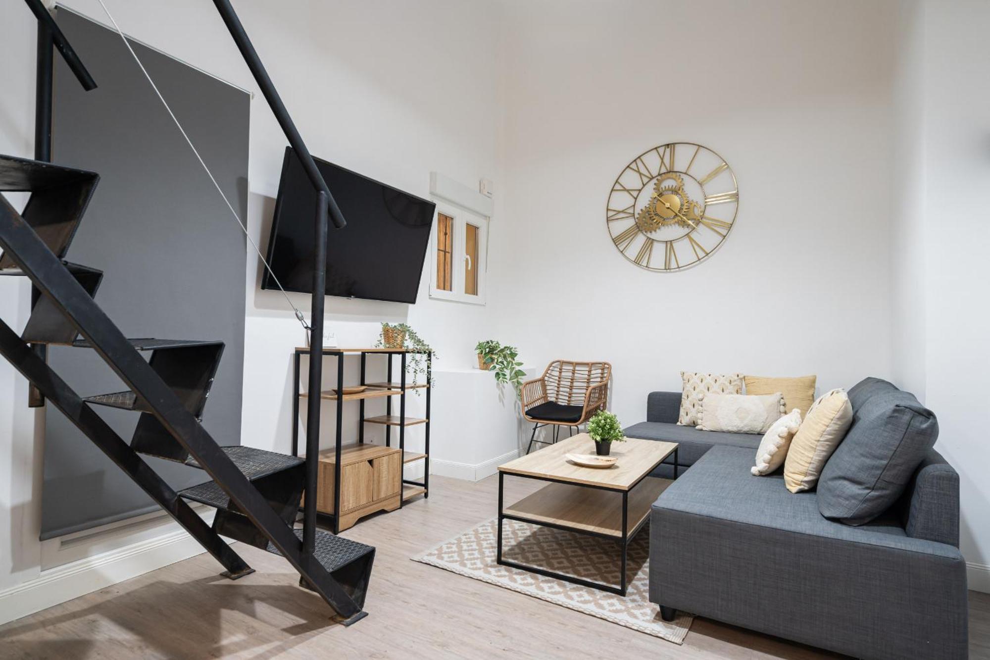 Lofts Reformados En El Bernabeu Apartment *