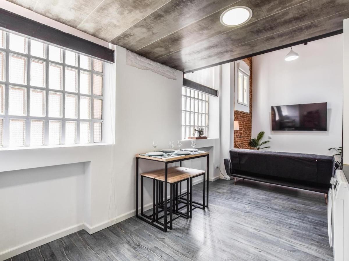 Lofts Reformados En El Bernabeu Apartamento